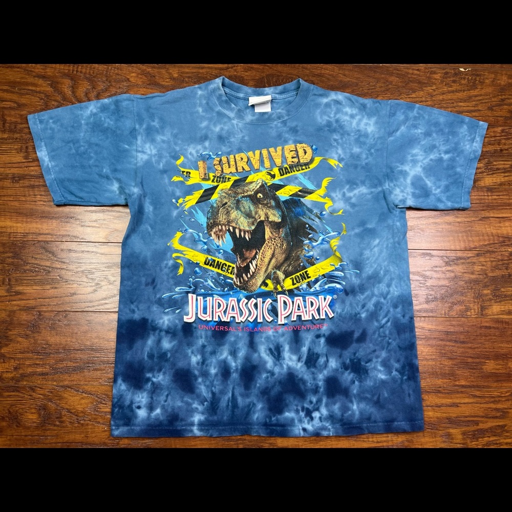 Vintage I survived Jurassic park t shirt